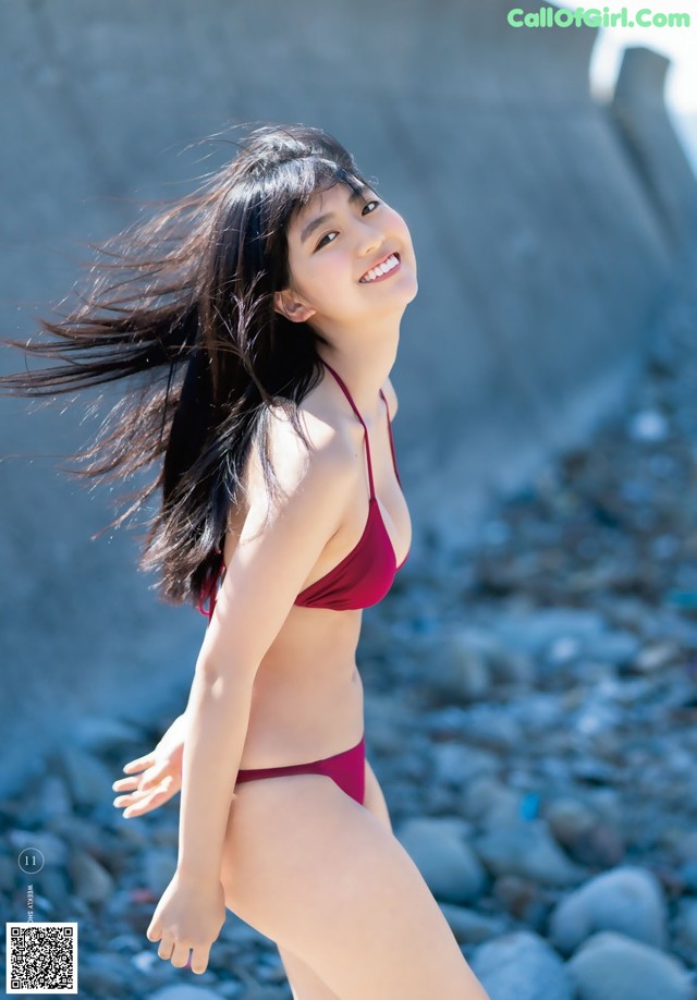 Runa Toyoda 豊田ルナ, Shonen Magazine 2020 No.44 (週刊少年マガジン 2020年44号)
